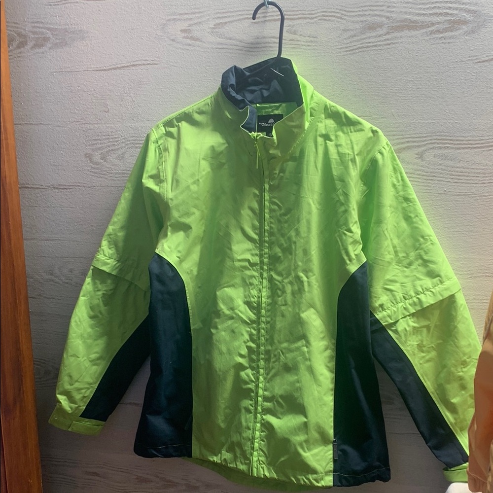 The weather co lime and navy windbreaker jacket converts to short sleeve size s